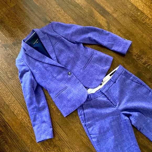 Banana Republic Pants - Banana Republic suit. Purple. Size6. Great condition.
